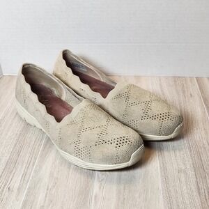 Skechers   Size 10 Beige/ Tan  Simply Airy Flat Fabric Synthetic Women's